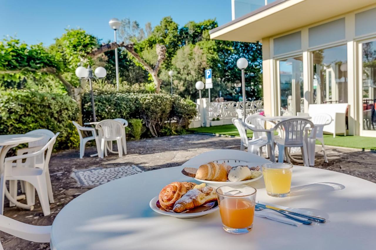 Hotel Buenos Aires Cervia Exteriér fotografie